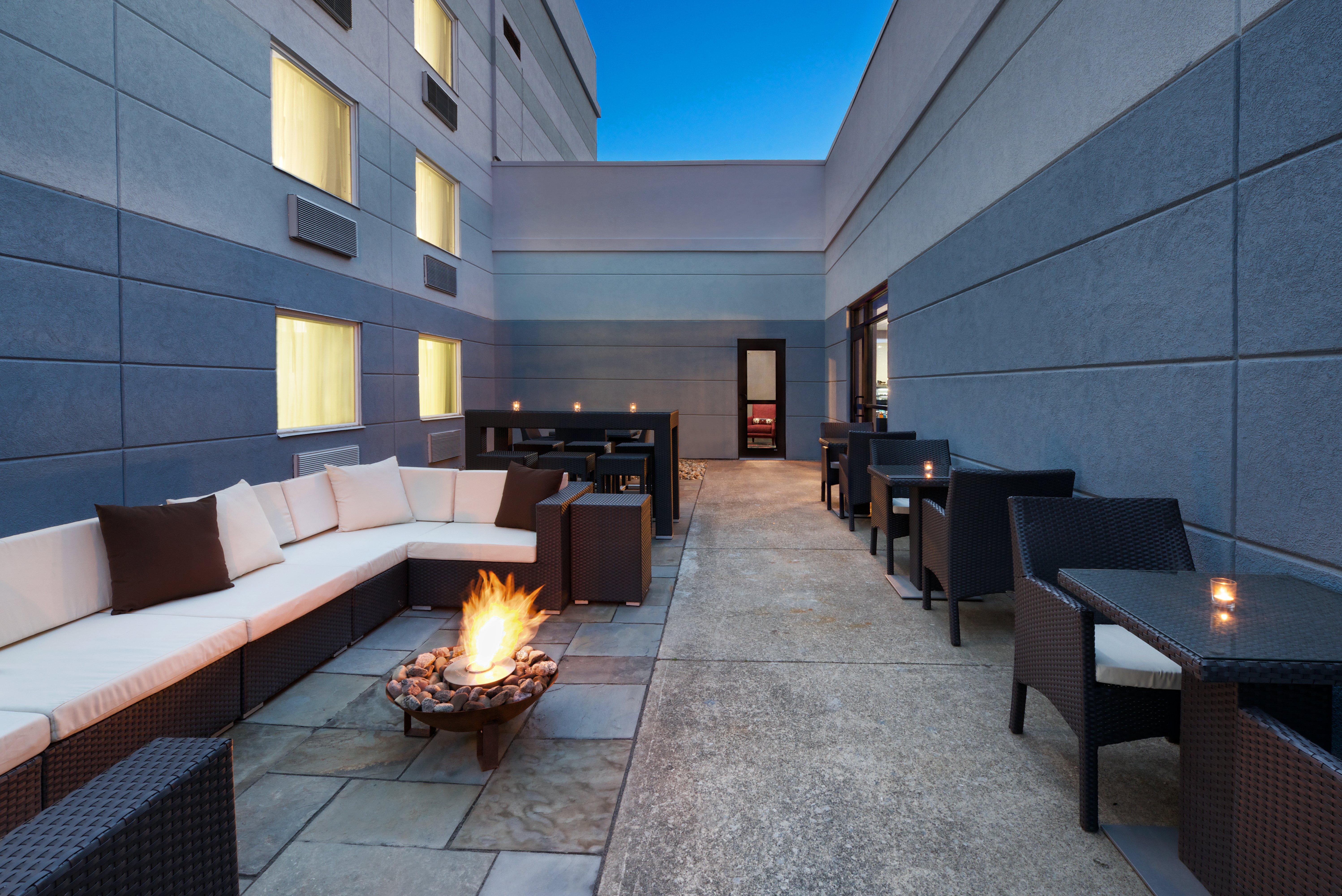 Hotel Indigo Cleveland Beachwood By Ihg Bagian luar foto