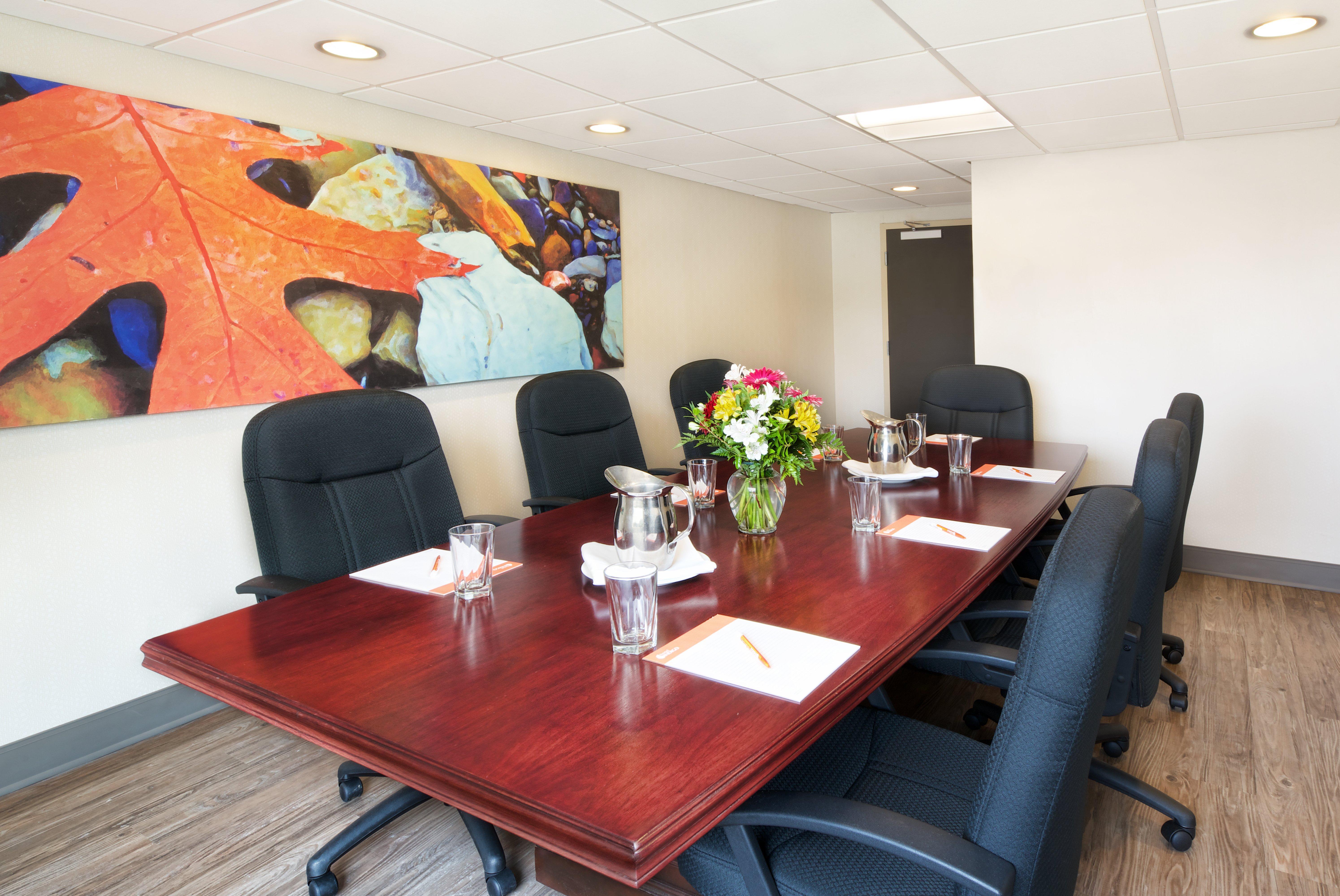 Hotel Indigo Cleveland Beachwood By Ihg Bagian luar foto
